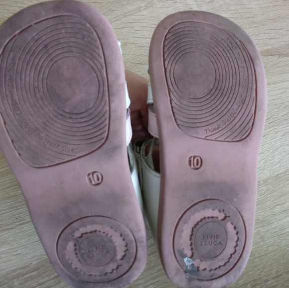 Livie and luca unicorn sandals size 10c - Picture 3 of 3